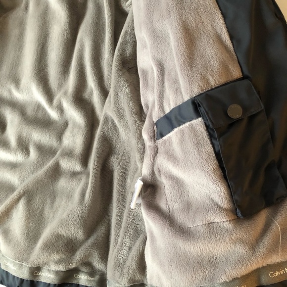 Short toasty coat with hood - Picture 2 of 6